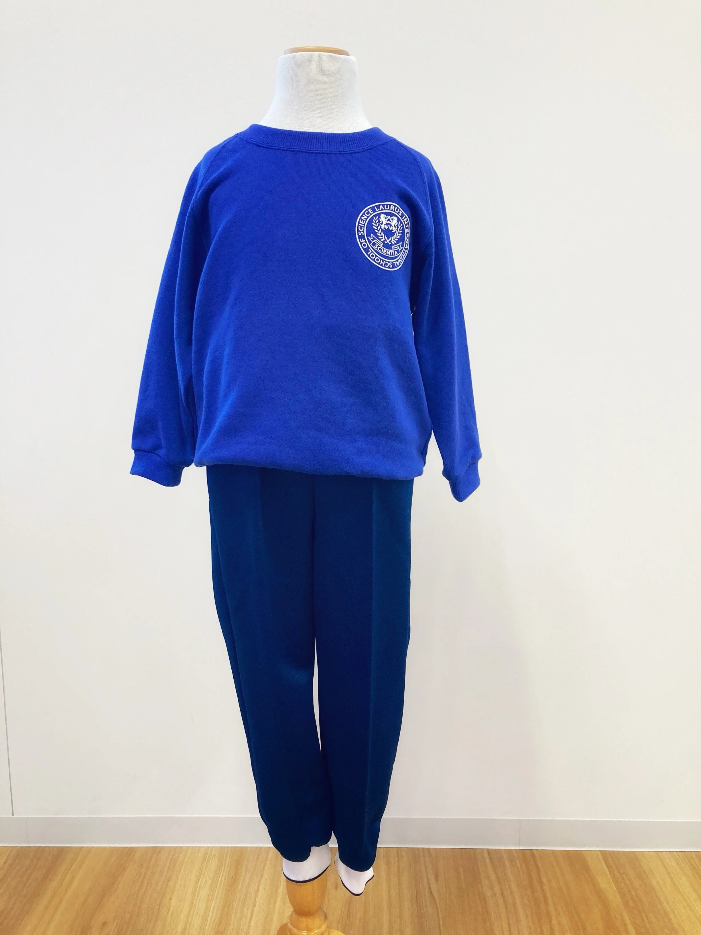 学校生活 -プリスクール &キンダーガーテン - バス、ランチ、制服